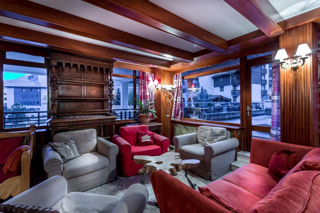 Les Cretes Blanches Hotel Val-d'Isere Exterior photo