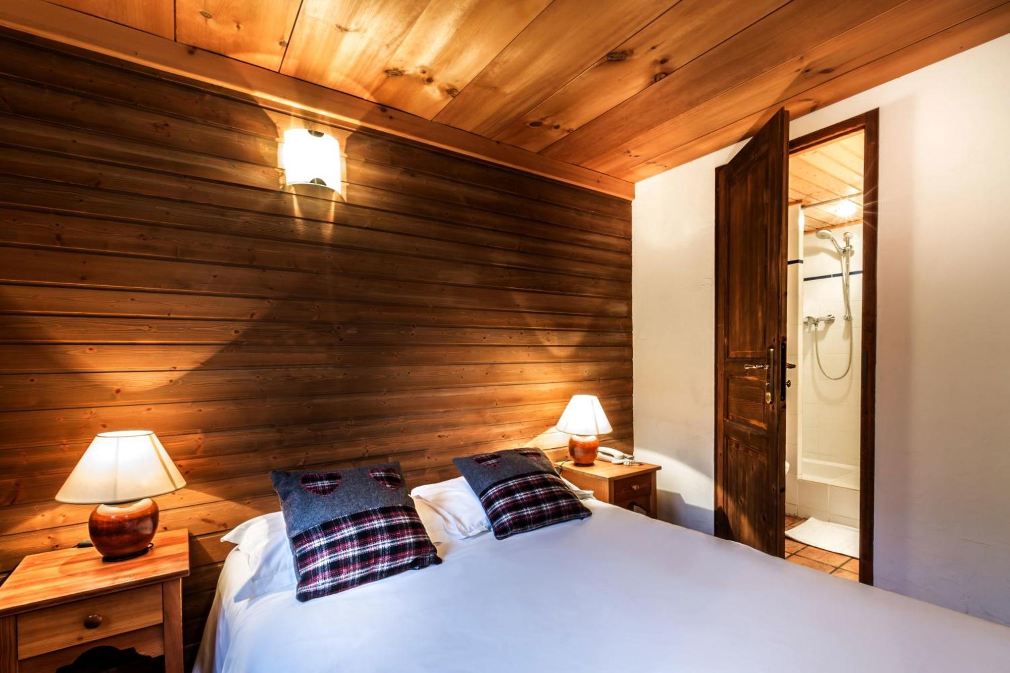 Les Cretes Blanches Hotel Val-d'Isere Room photo