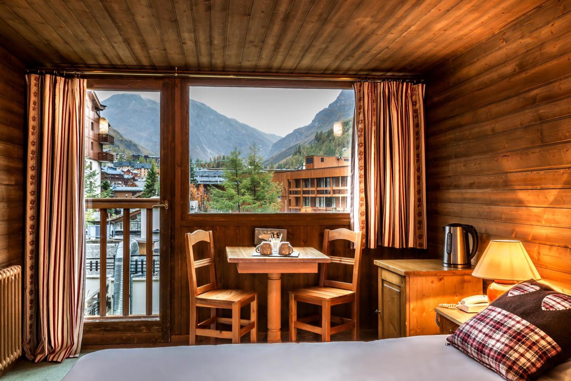 Les Cretes Blanches Hotel Val-d'Isere Room photo