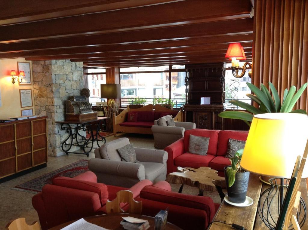 Les Cretes Blanches Hotel Val-d'Isere Exterior photo